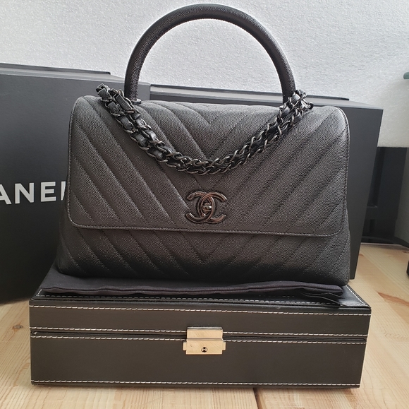 CHANEL Handbags - Chanel Coco handle Soblack